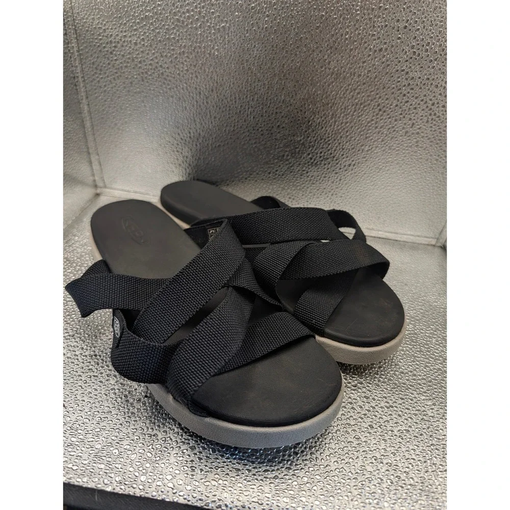 Keen Damaya Lattice Sandals Womens 9.5 Black Grey Strappy Slide 1022634